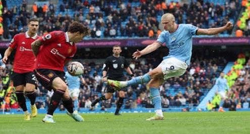 افتتاح الموسم الجديد.. مانشستر سيتي يستعد للثأر من غريمه يونايتد في الدرع الخيرية